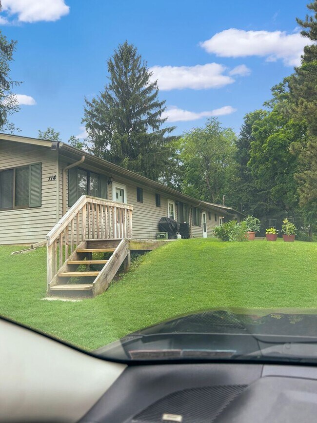 Building Photo - 114 McLaughlin Rd