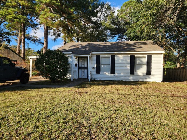 Primary Photo - 1808 Corbitt St