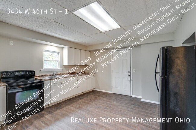 Building Photo - 3434 W 46th St