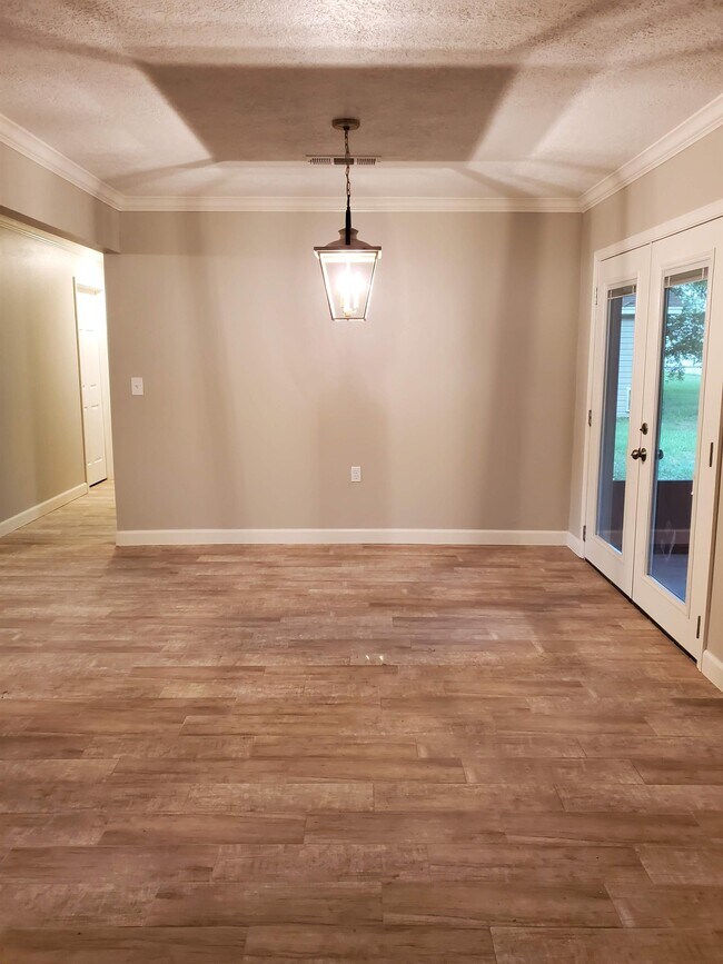 Building Photo - 13291 I-10