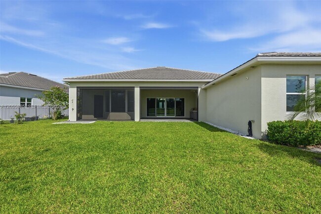 Building Photo - 4662 Estates Cir