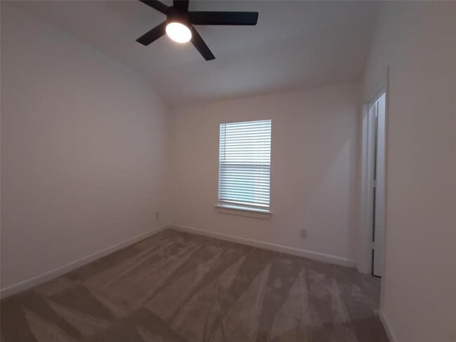 Building Photo - 4530 Mayflower St
