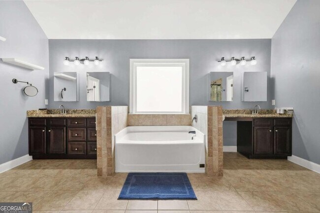 Building Photo - 149 Clubhouse Crossing