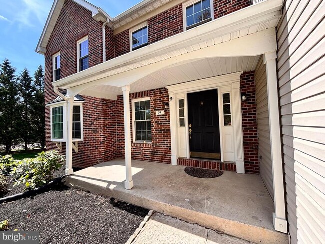 Building Photo - 34 Ironwood Dr