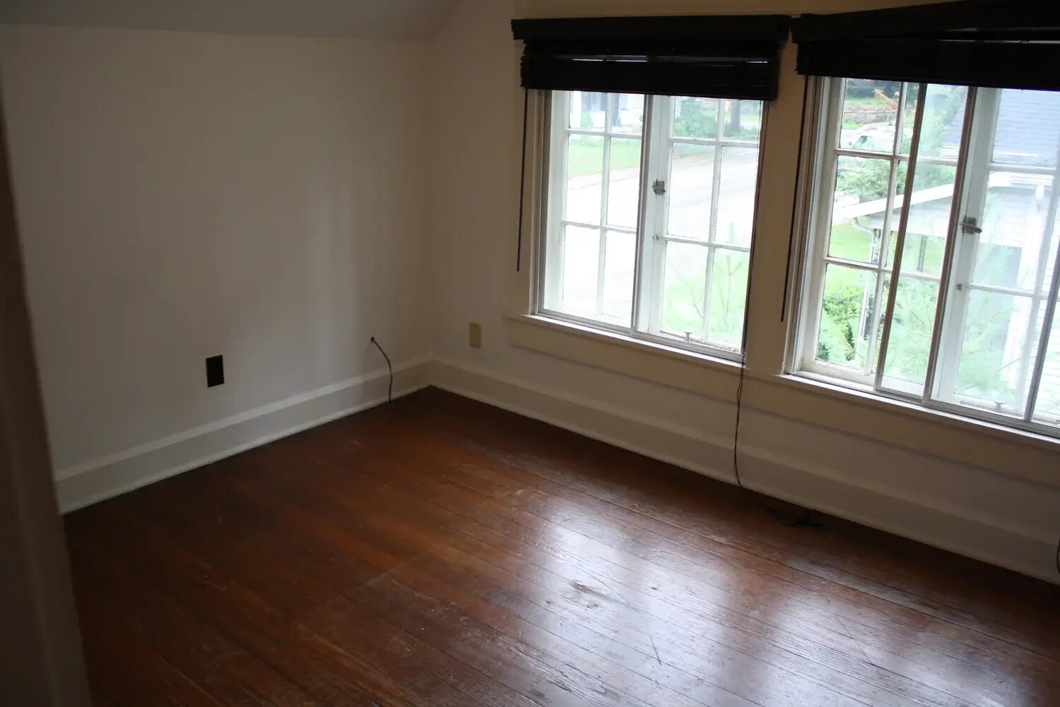 Building Photo - 718 S Lincoln St