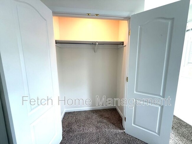 Building Photo - 55 Beech Ln
