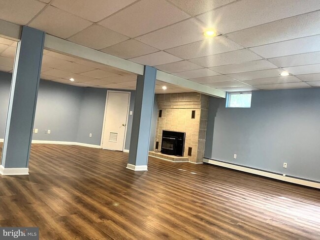 Building Photo - 430 Sked St