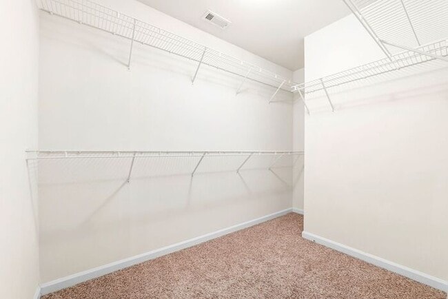 Building Photo - 3485 Maple Terrace Dr