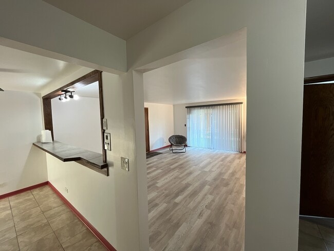 Building Photo - 4835 N Central Ave