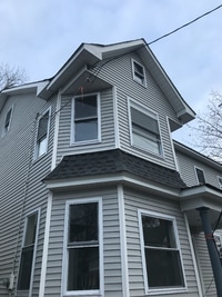 Building Photo - 114 Monmouth St