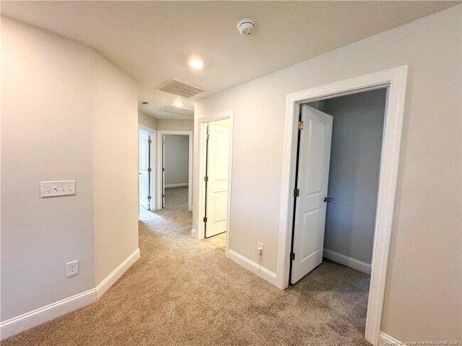 Building Photo - 227 Bow Cmn Wy