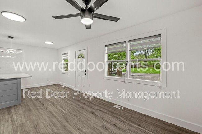 Building Photo - 1254 McDougal St