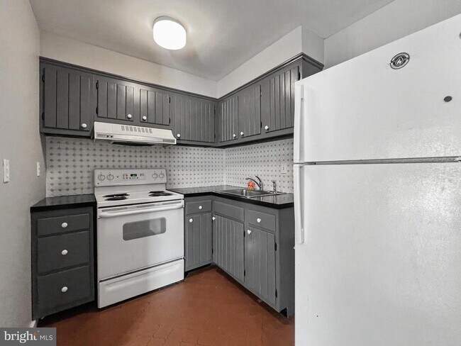 Building Photo - 408 W Lafayette St