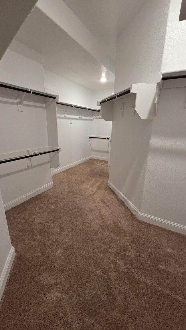 Building Photo - 1112 Maverick Dr