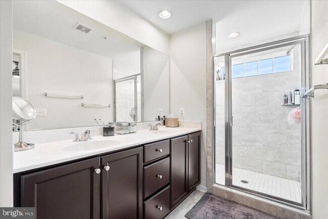 Building Photo - 8481 Hedwig Ln