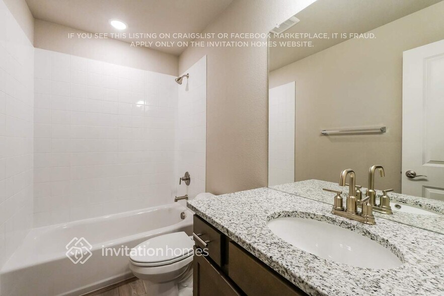 Building Photo - 11811 Mission Peak Pl