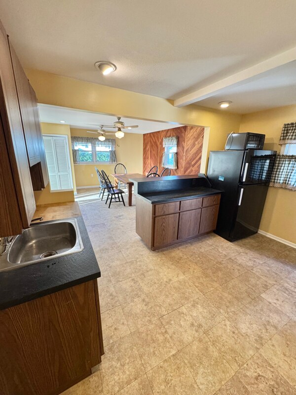 Building Photo - 3 Seymour Ave