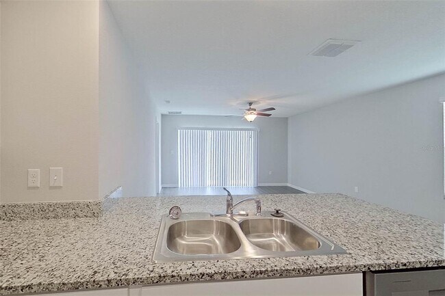 Building Photo - 8665 SW 44th Ct