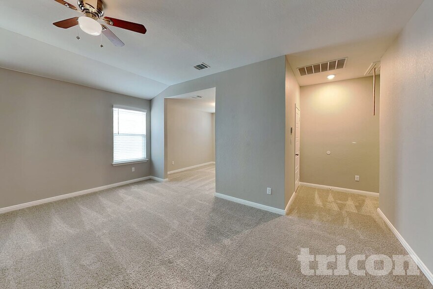 Building Photo - 5532 Shasta Pl