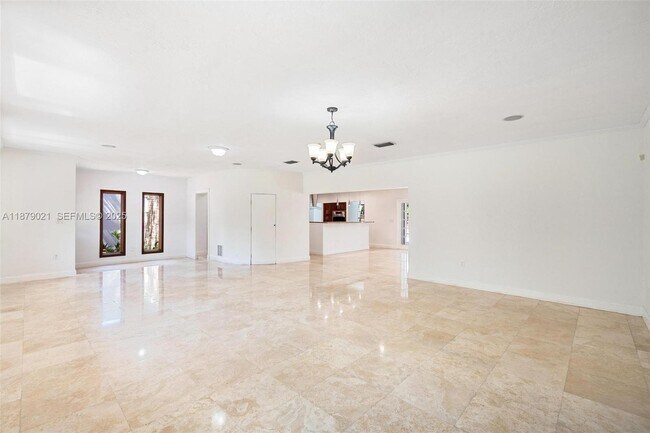 Building Photo - 11301 SW 91 Ave