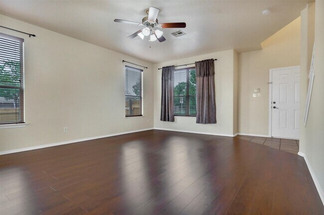 Building Photo - 1609 Bayland St