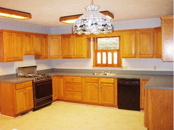 Building Photo - Forest Acres