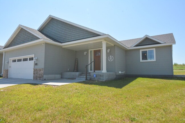 Primary Photo - Beautiful, Modern, Updated, 4 Bed 3 Bath A...
