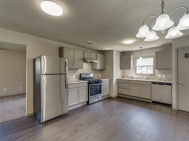 Building Photo - 416 N 8th St