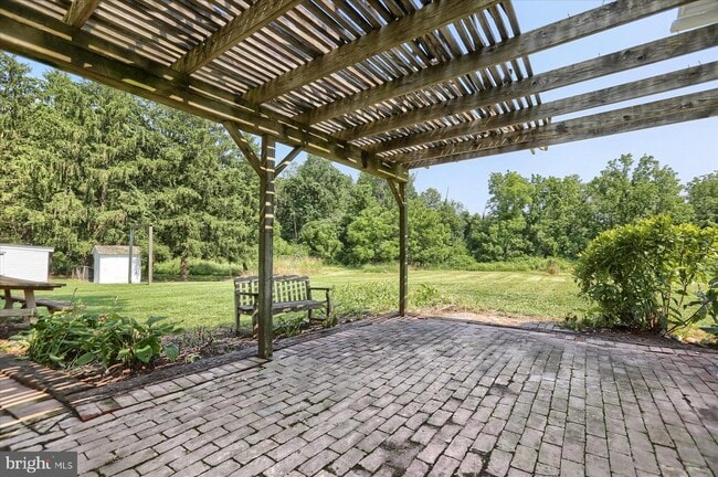 Building Photo - 4551 Colebrook Rd