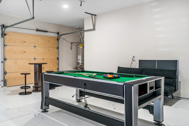 Building Photo - 79535 Dandelion Dr