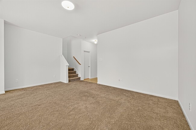 Building Photo - 8042 Montague Manor Ln