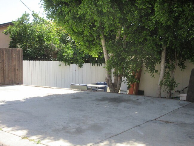 Building Photo - 13343 Herron St