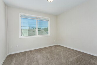 Building Photo - 5220 S Tacoma Way