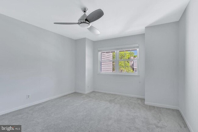 Building Photo - 5716 Chapman Mill Dr