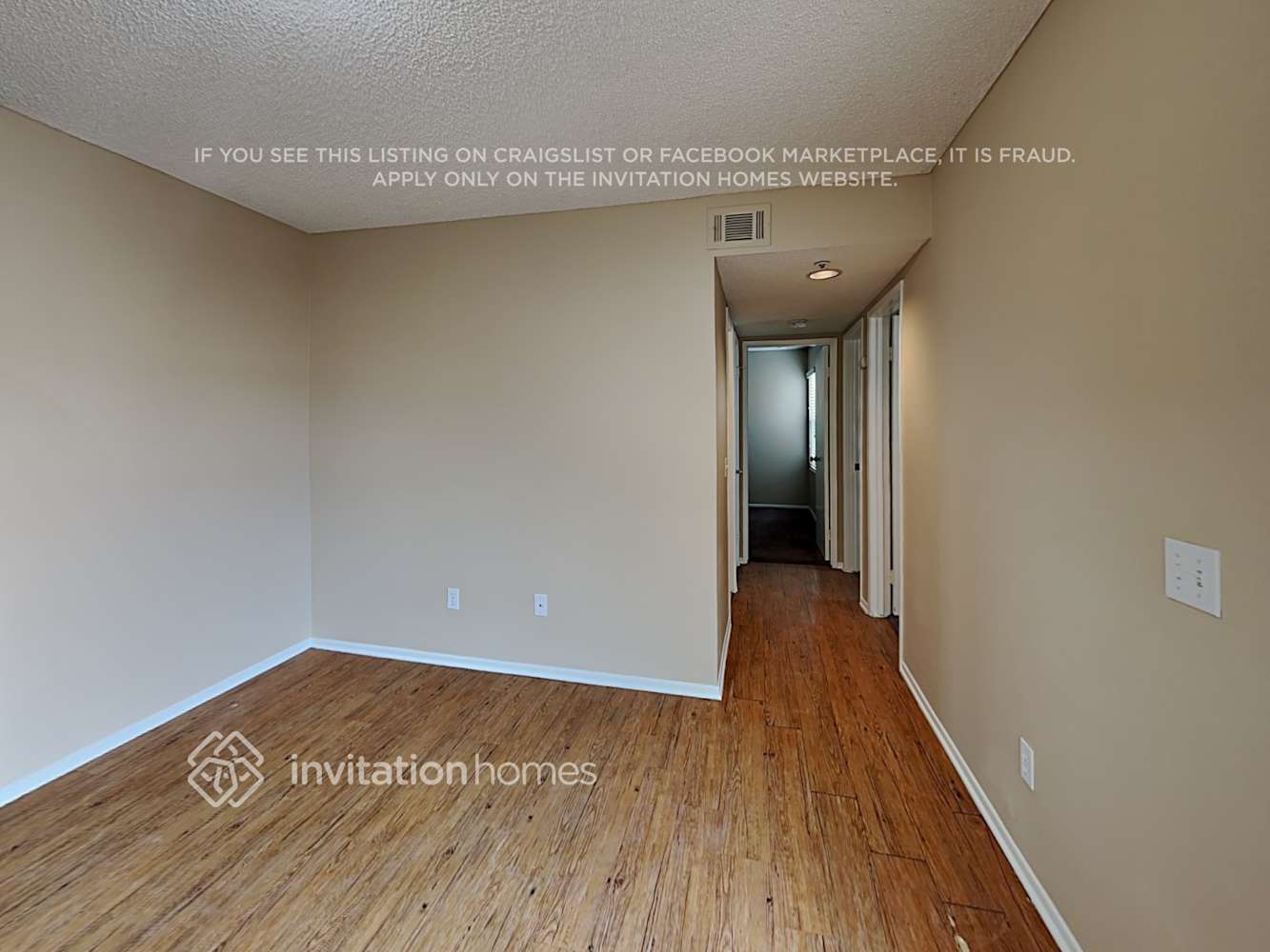 Building Photo - 14762 Shadow Dr