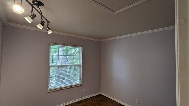 Building Photo - 5473 Alteza Dr