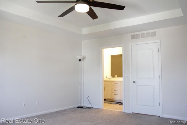 Building Photo - 47757 Alden Terrace N