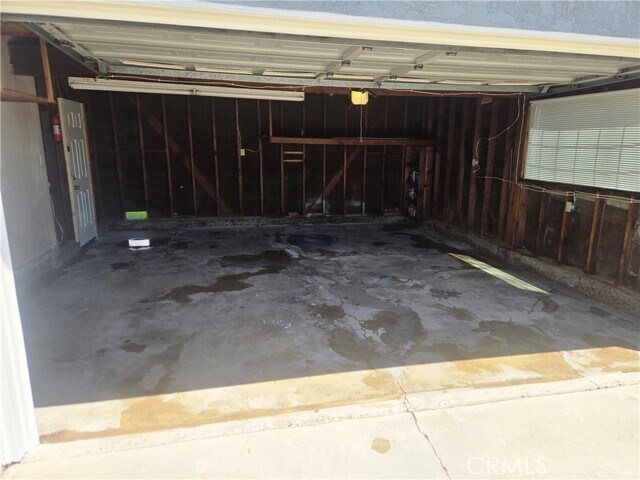 Building Photo - 5769 E Oakbrook St