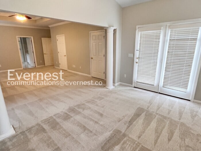 Building Photo - 743 Rolling Fork Dr