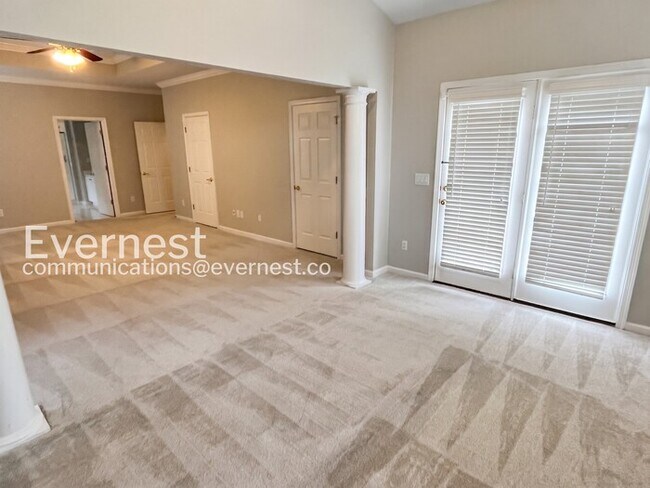 Building Photo - 743 Rolling Fork Dr