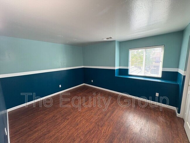 Building Photo - 312 W Reese Ave