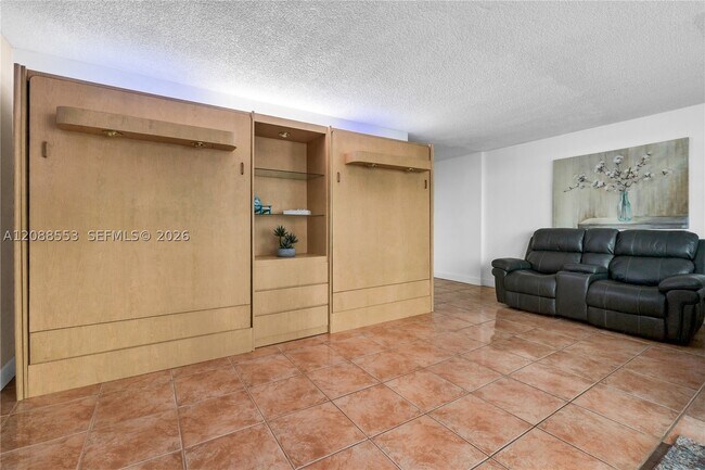 Building Photo - 3180 S Ocean Dr