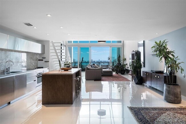 Building Photo - 1040 Biscayne Blvd