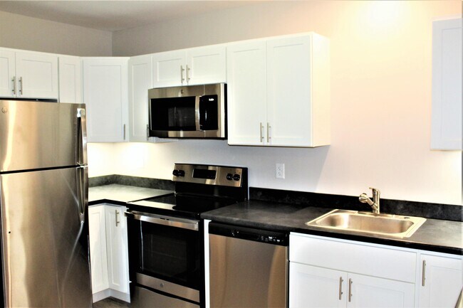 Building Photo - 540 Chestnut St