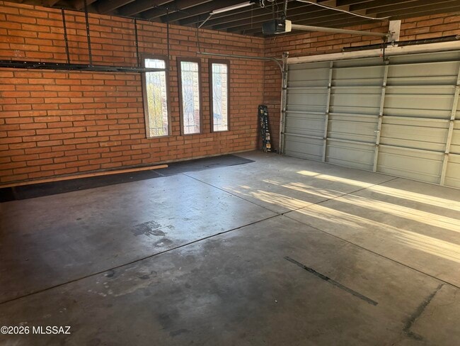 Building Photo - 3800 N Tanuri Dr