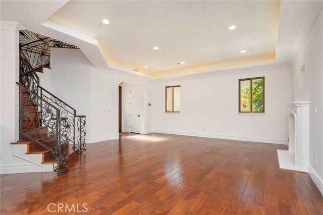 Building Photo - 2005 Robinson St