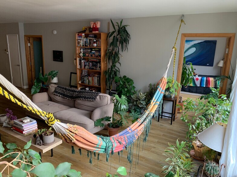 Building Photo - 5125 Harold Way