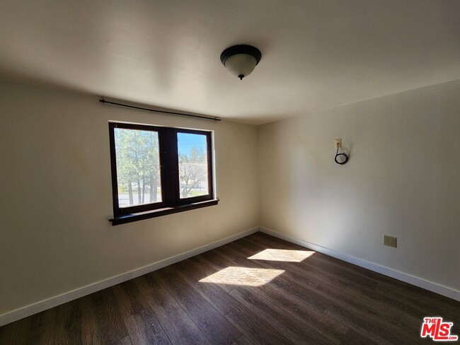 Building Photo - 809 Talmadge Rd