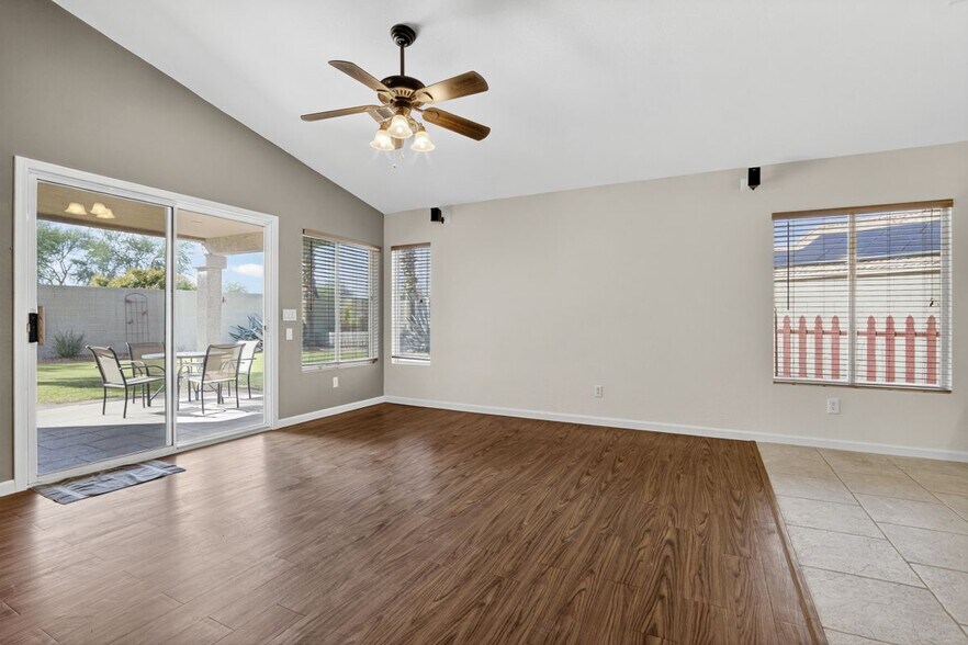 Building Photo - 15481 W Mauna Loa Ln