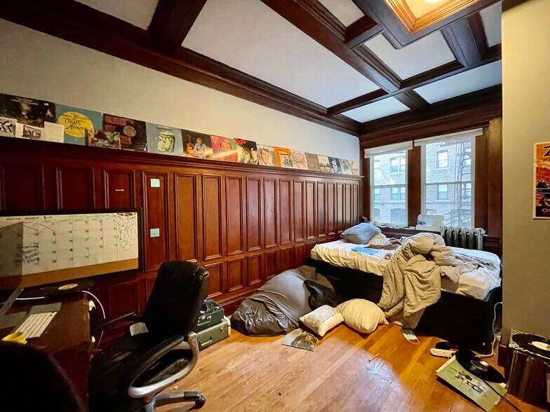 Building Photo - 80 Fenway